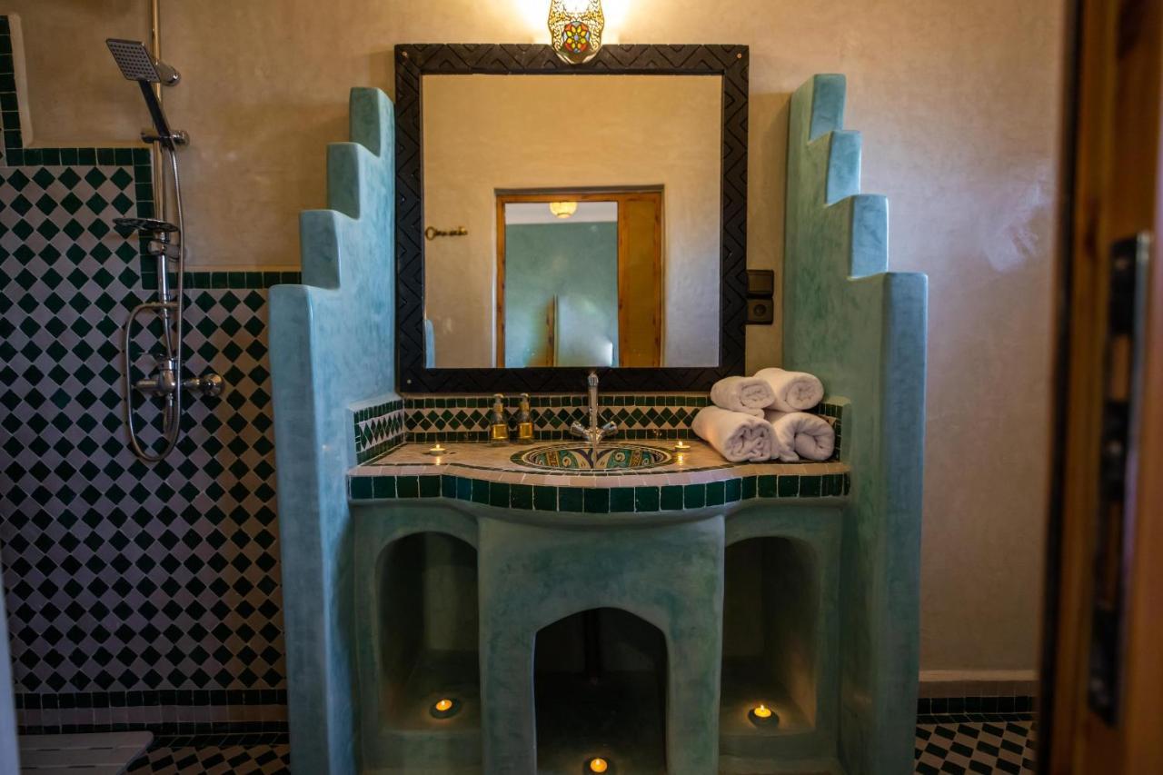 Riad Les Jardins De Мерзуга Екстер'єр фото