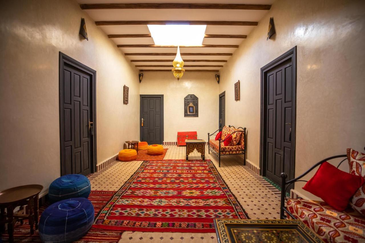 Riad Les Jardins De Мерзуга Екстер'єр фото