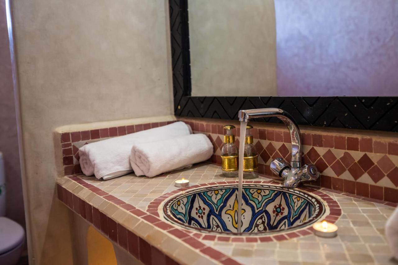 Riad Les Jardins De Мерзуга Екстер'єр фото